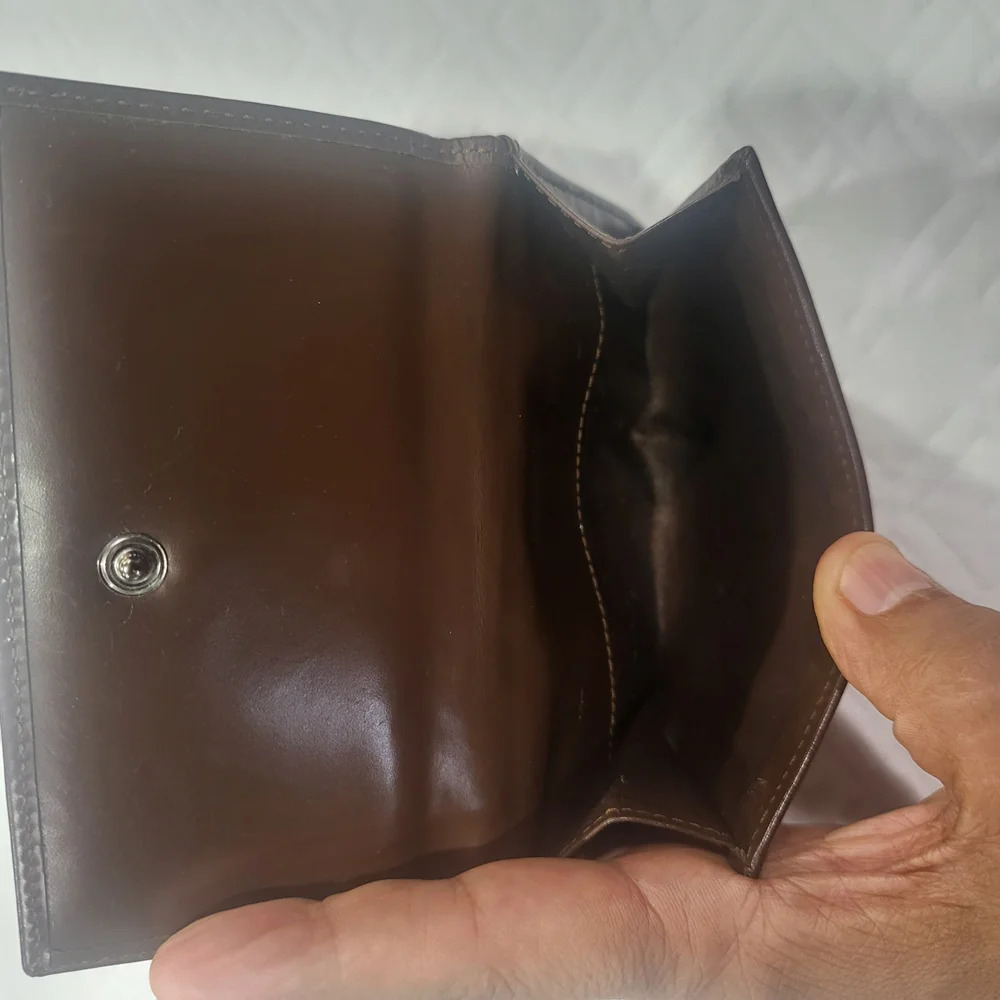 Gucci GG Canvas and Leather Bifold Wallet, Authentic. - Picture 4 of 13